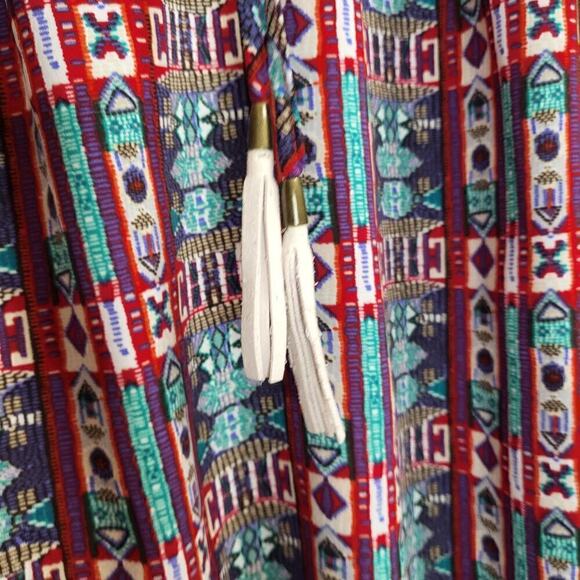 CHICOS Boho Aztec Print with Tassels Size Large - Picture 5 of 7